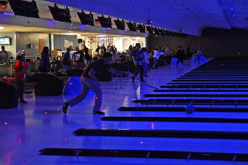 Rock-n-Glow-Bowling.jpg